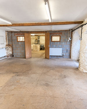 Room 1- click for photo gallery